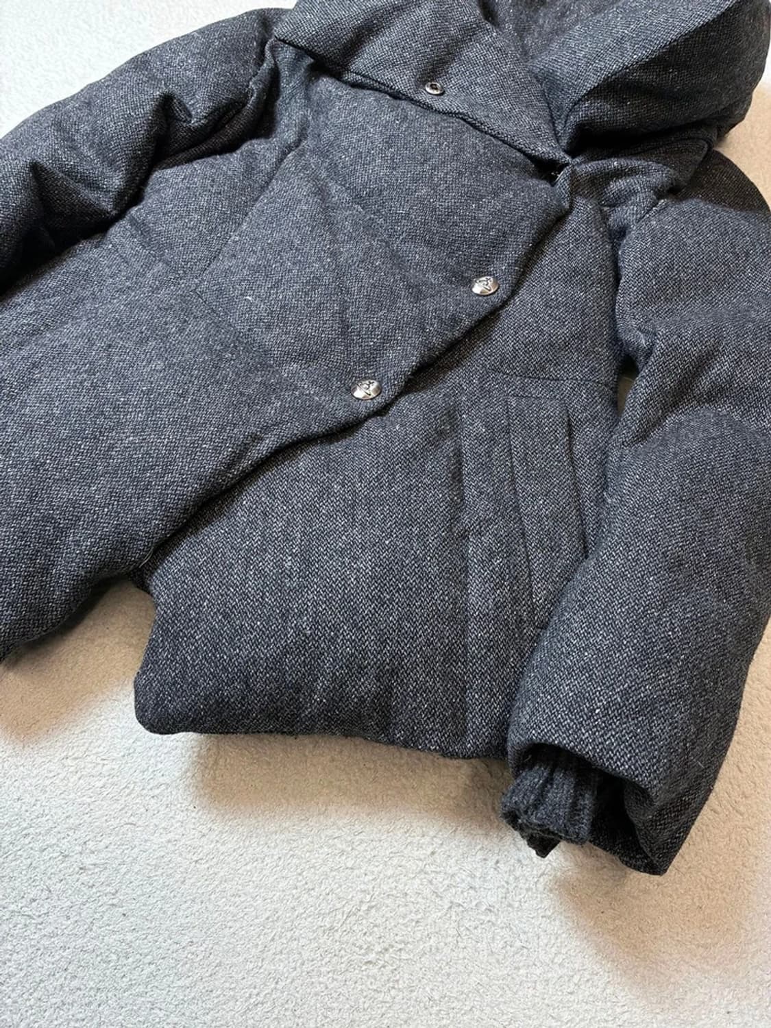 비비안웨스트우드 10's 앵글로매니아 사선 하이넥 패딩 PN7146 상품이미지5