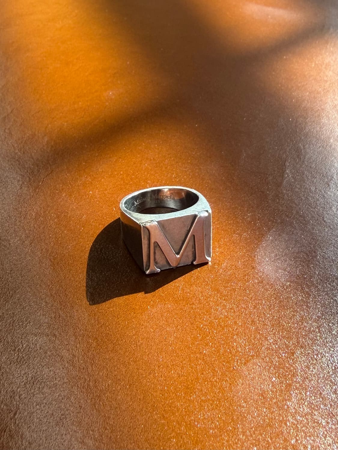 마르지엘라 20AW 로고 링 상품이미지1
