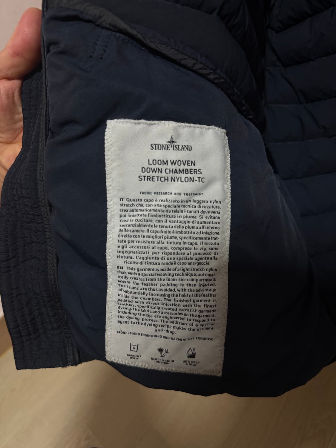 스톤아일랜드 룸우븐 경량패딩 상품이미지5