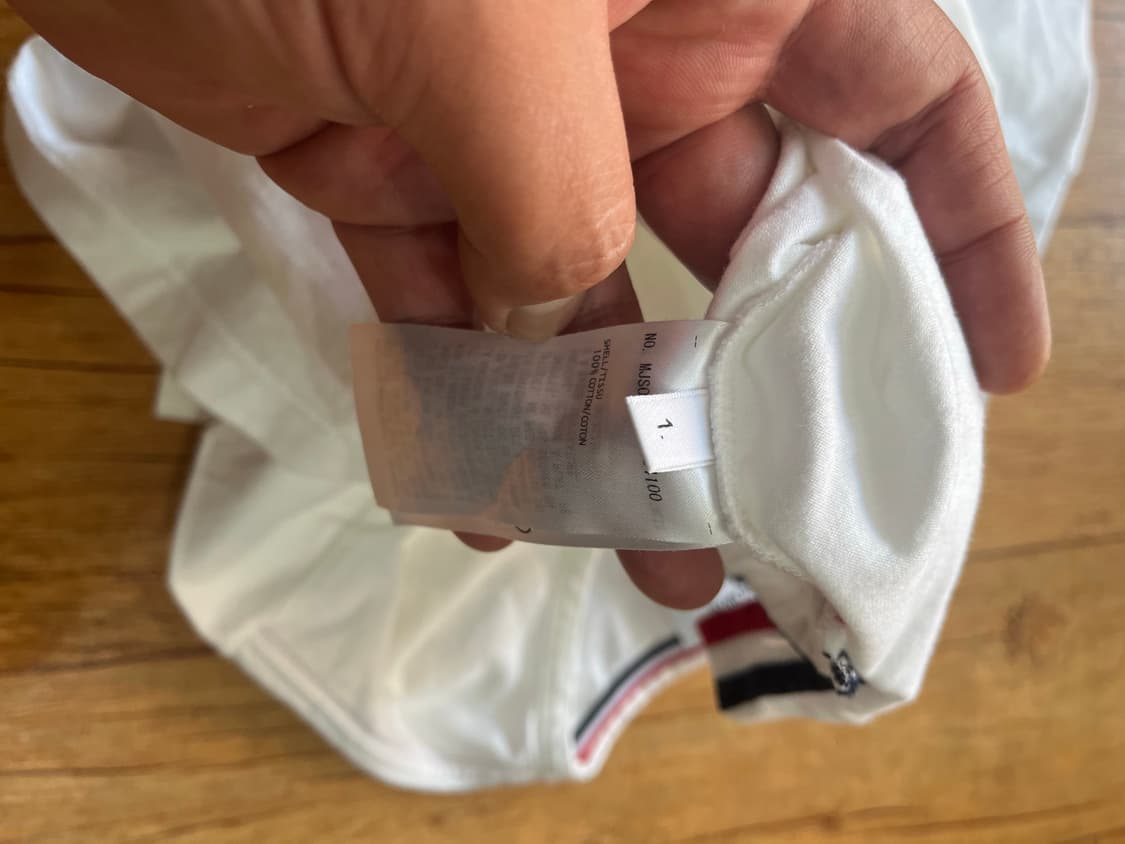 톰브라운 포켓반팔 1사이즈 팝니다 상품이미지5