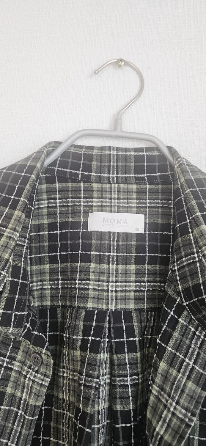 모마디자인 셔츠 블랙카키 상품이미지3