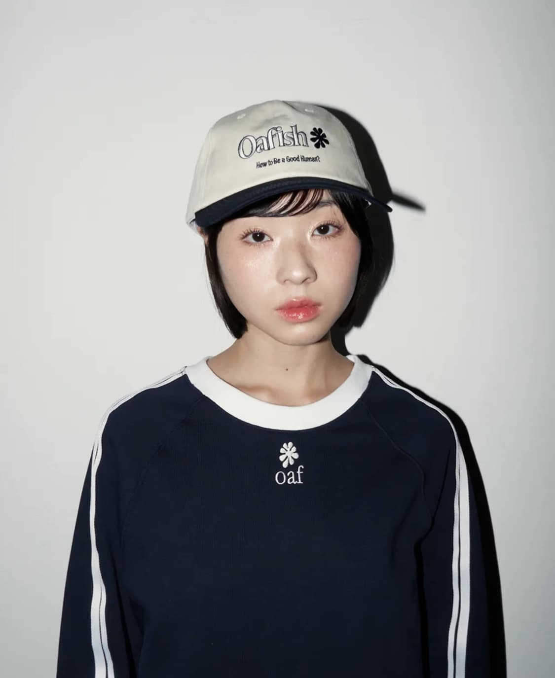 [새]오피쉬 레더 스트랩 캡모자 아이보리 네이비 상품이미지1