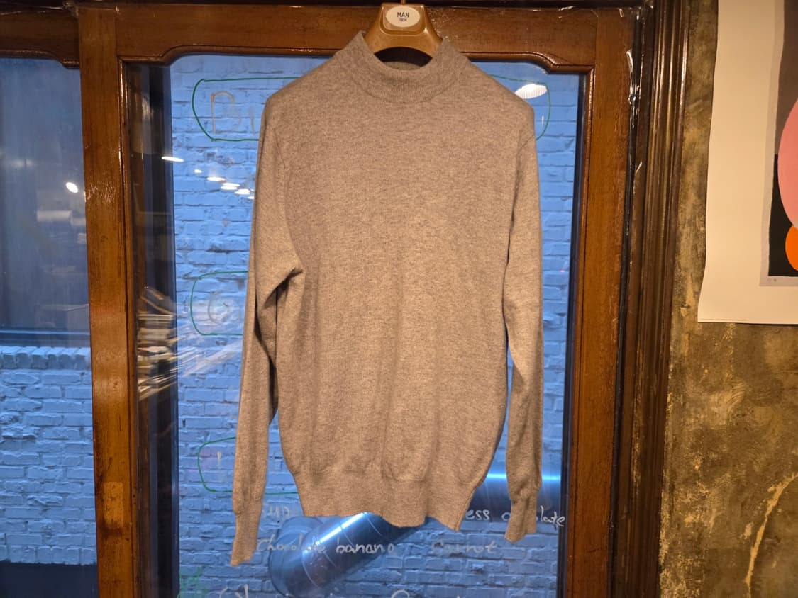 버버리 캐시미어 모호크넥 니트 상품이미지1