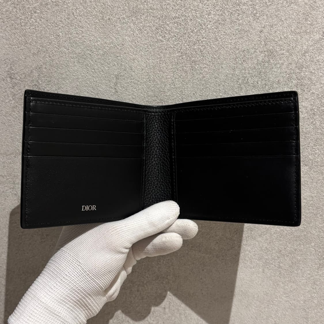 S OS사이즈 디올 그레인드 카프스킨 새들 반지갑 블랙 상품이미지6