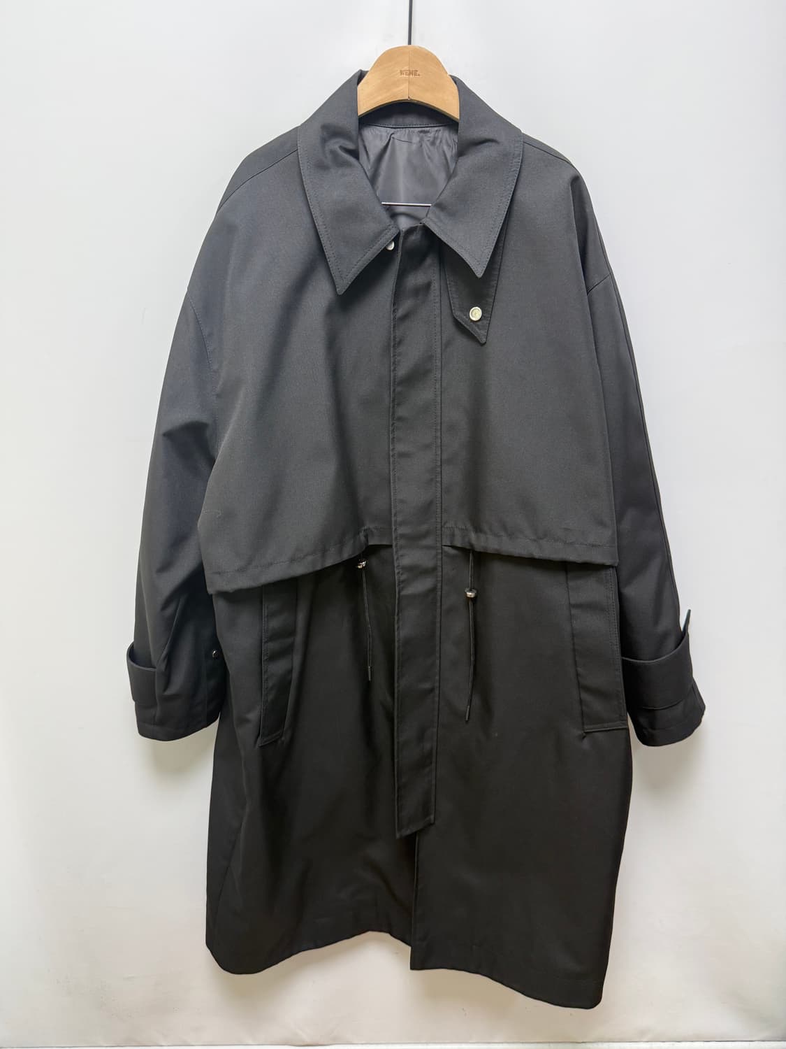 에비너 EVENER 쉘터 블랙코트 상품이미지1