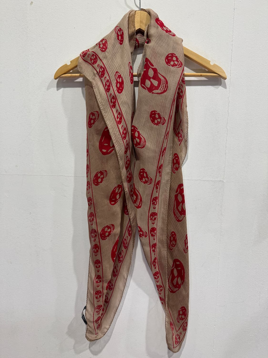 알렉산더 맥퀸 실크 스컬 스카프 정품 상품이미지2