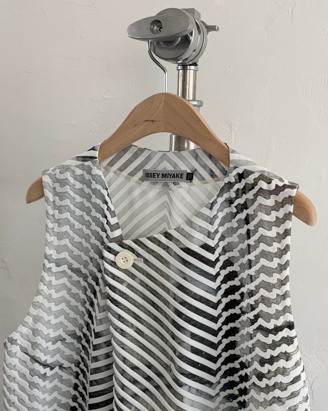ISSEY MIYAKE 이세이미야케 화이트 플리츠 탑 상품이미지5