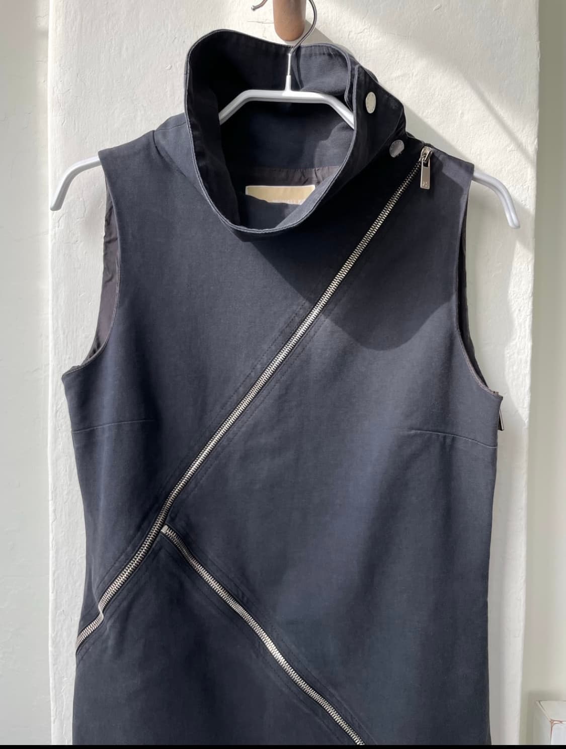 asymmetric zip high-neck dress 상품이미지2