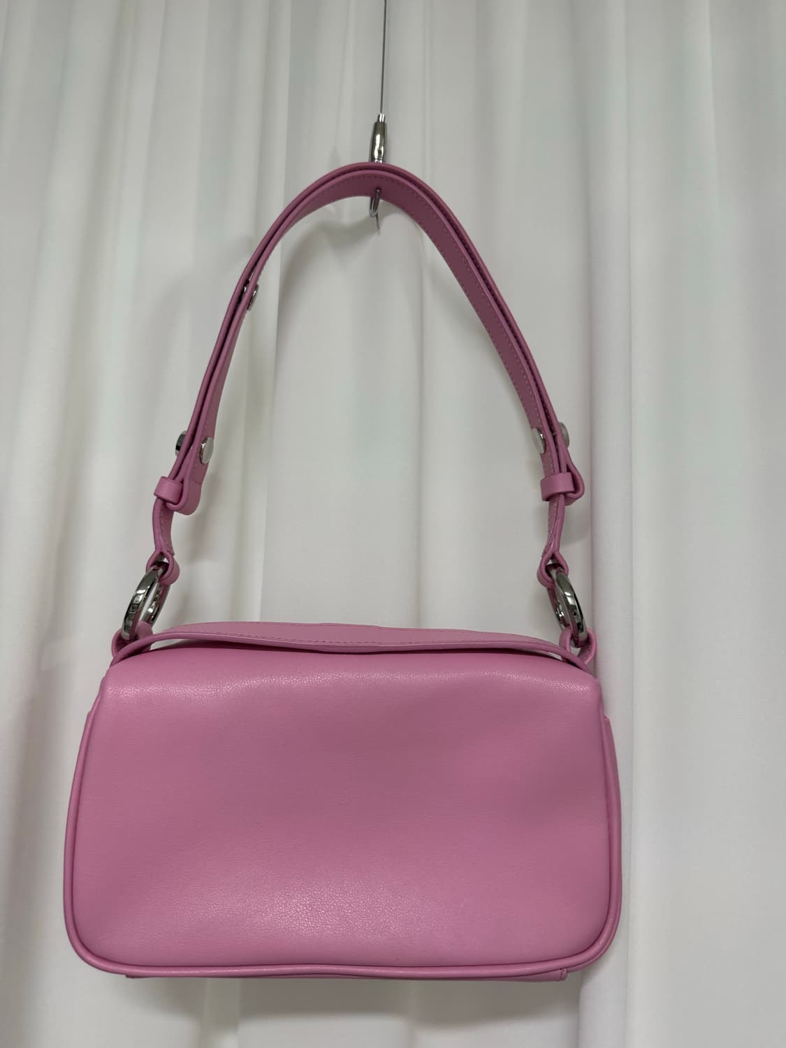 코이무이 소가죽 핑크 핸드백 상품이미지3