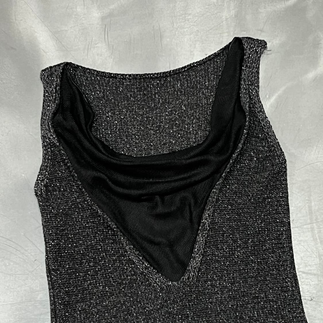  엠포리오 아르마니 배색 니트 슬리브리스 y16028 상품이미지4