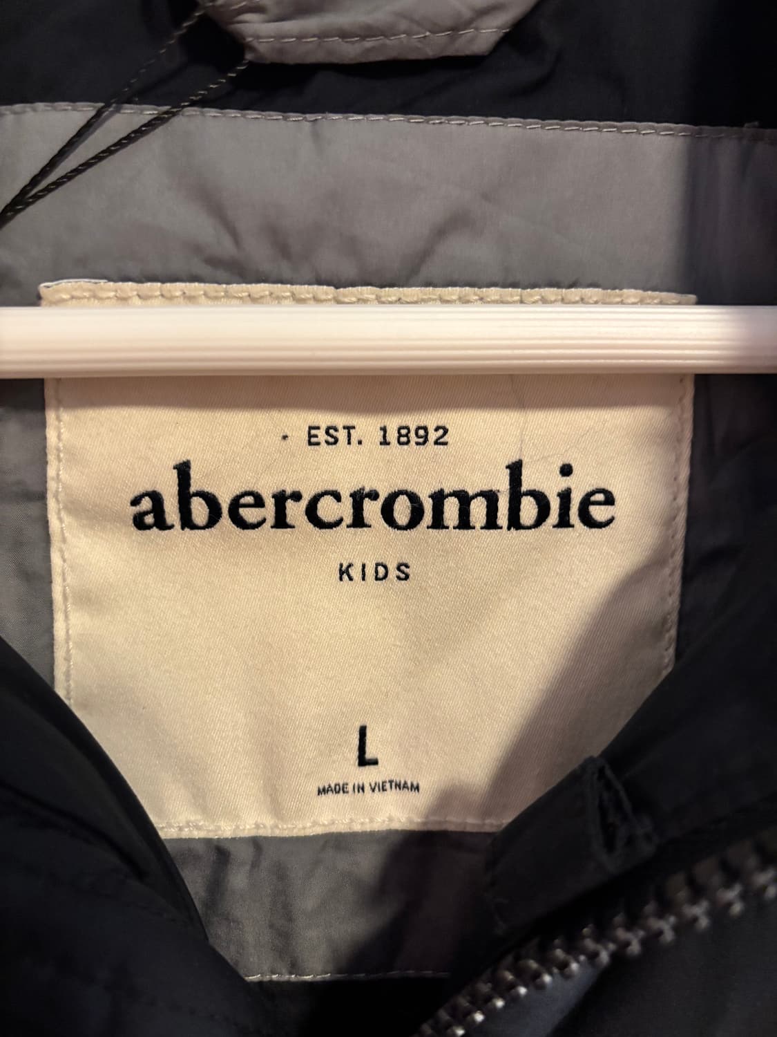 아베크롬비 경량패딩 상품이미지2