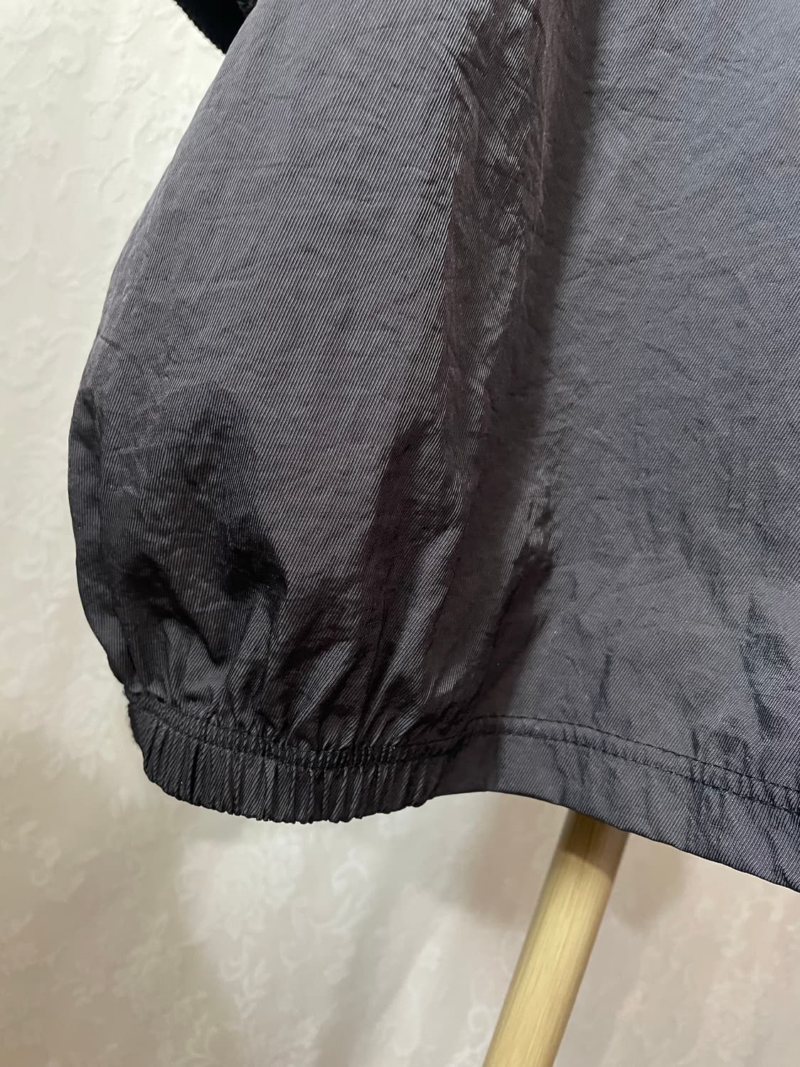 비대칭 아방핏 믹스 소재 도트 포인트 원피스 블랙 상품이미지3