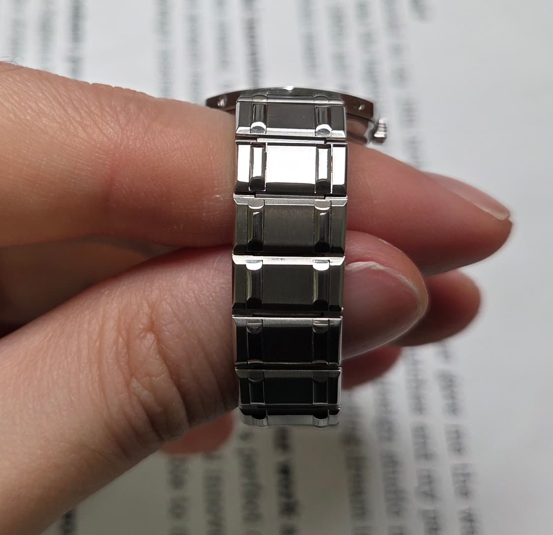 코럼(CORUM) 어드미럴스 컵 만국기 요구르트판 여성용 쿼츠 브레이슬릿 상품이미지6