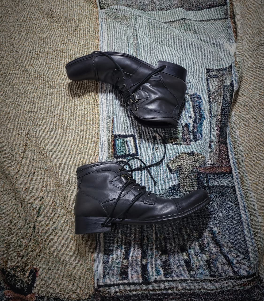 훕데두 레이스 스루 블랙 레더 부츠 상품이미지5