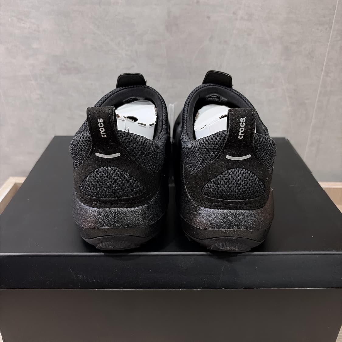 (정품/새상품) CROCS 크록스 남성 블랙 퀵 트레일 로우 상품이미지3