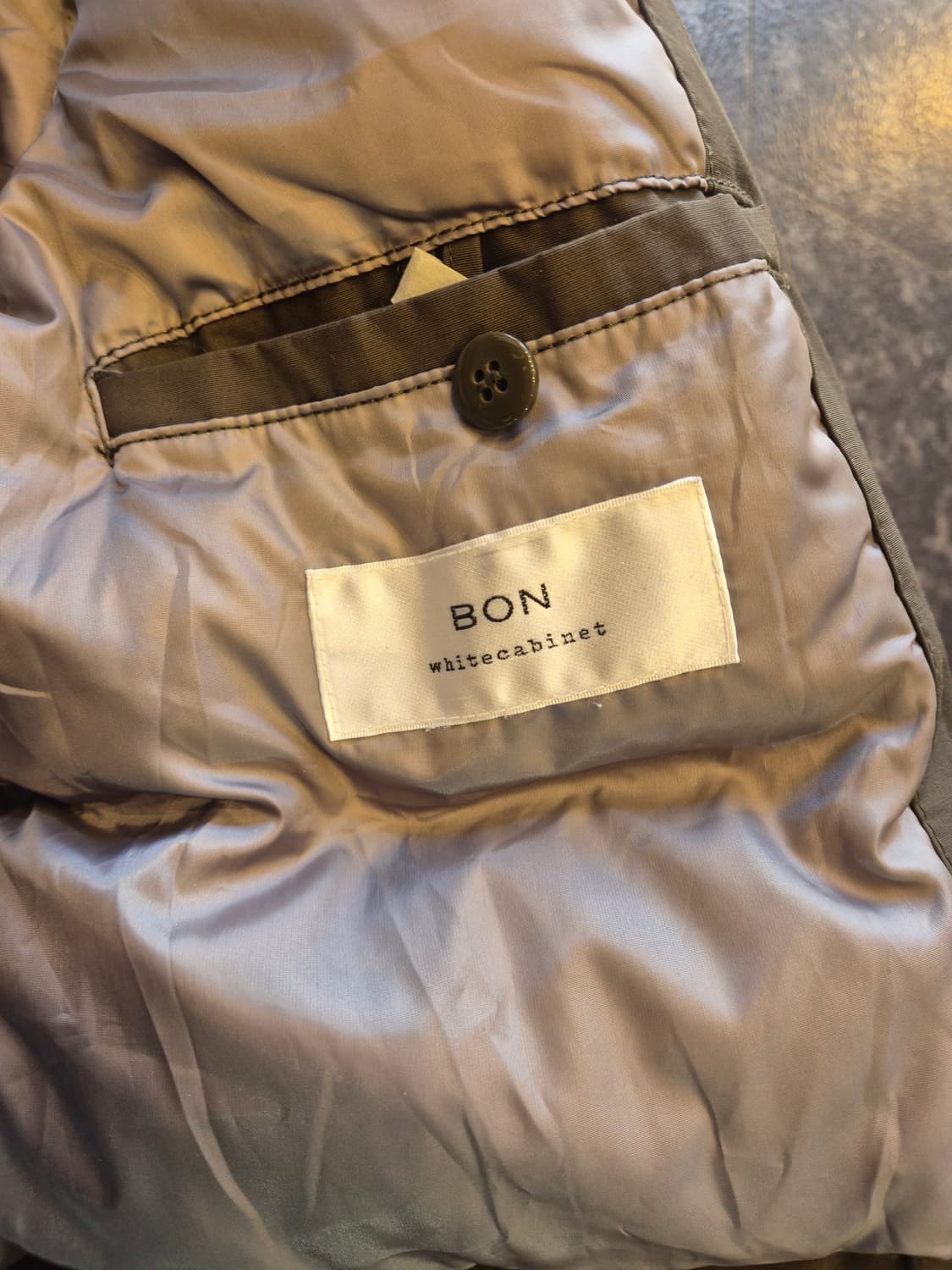 BON whitecabinet 카키색 야상 패딩점퍼-100 상품이미지2