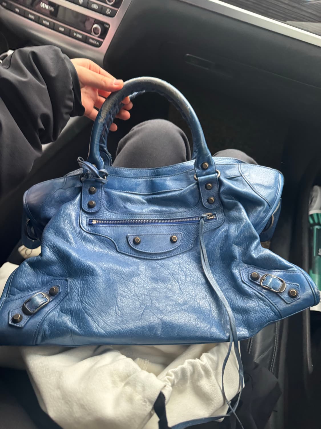 발렌시아가 모터백 상품이미지1