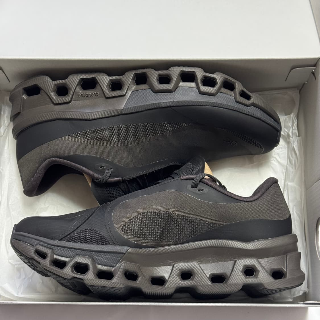 [270] 파프 온 클라우드몬스터2 쏜 브라운 상품이미지1