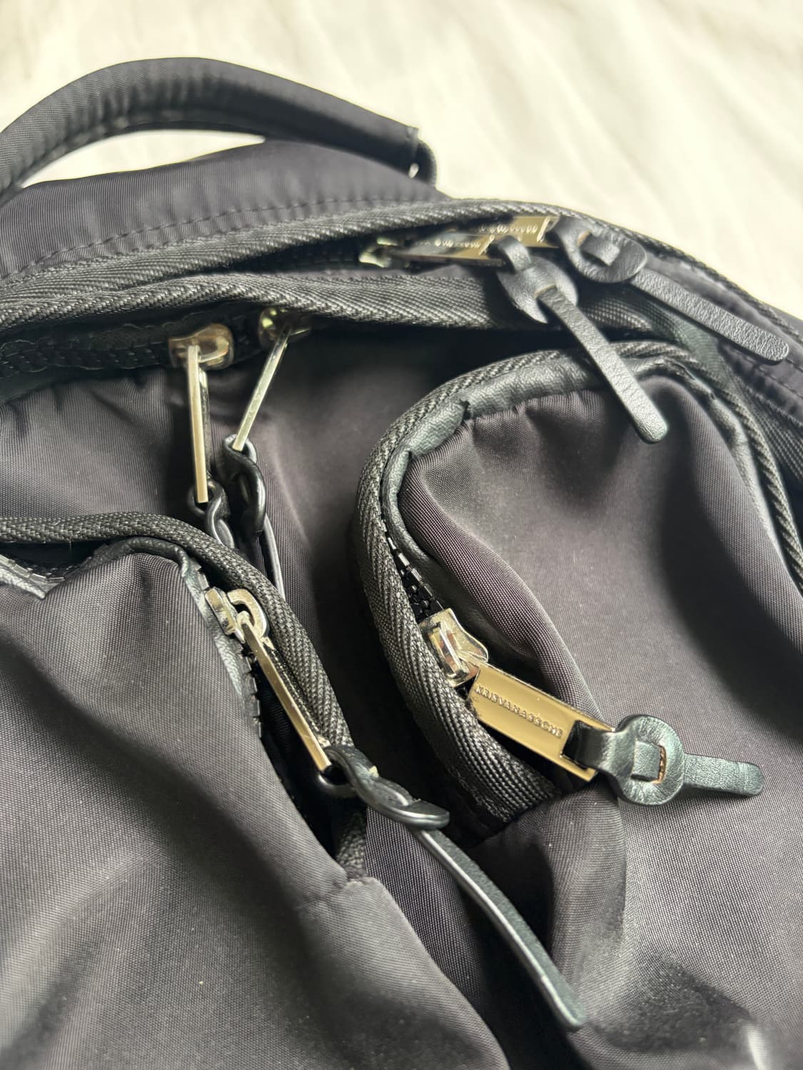 크리스반아쉐 백팩 블랙 이스트팩X 라프시몬스 프라다 포터 상품이미지5