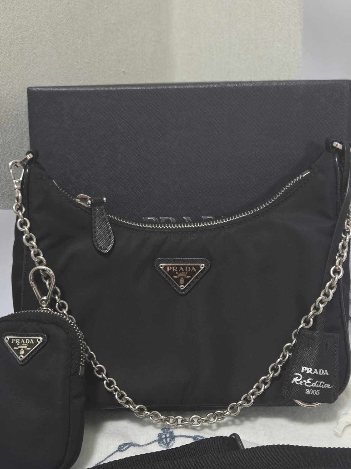 [새상품급] 프라다 리에디션 테수토 은장 체인 호보백  상품이미지2