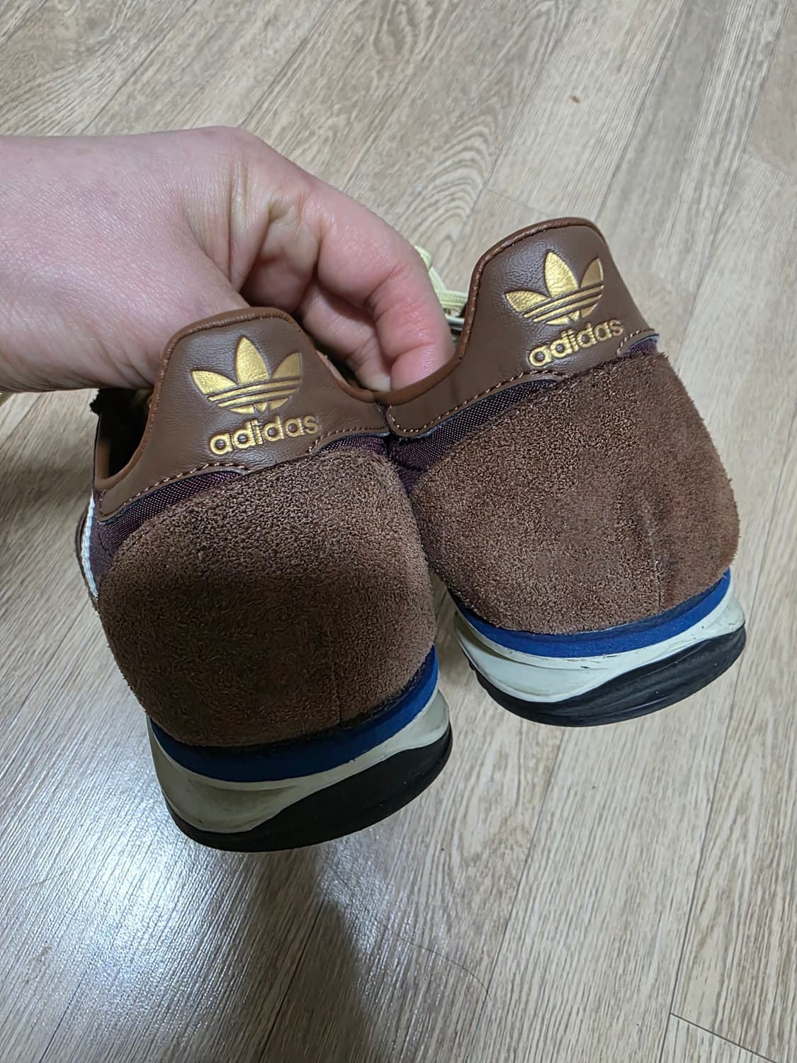 아디다스 운동화 상품이미지3