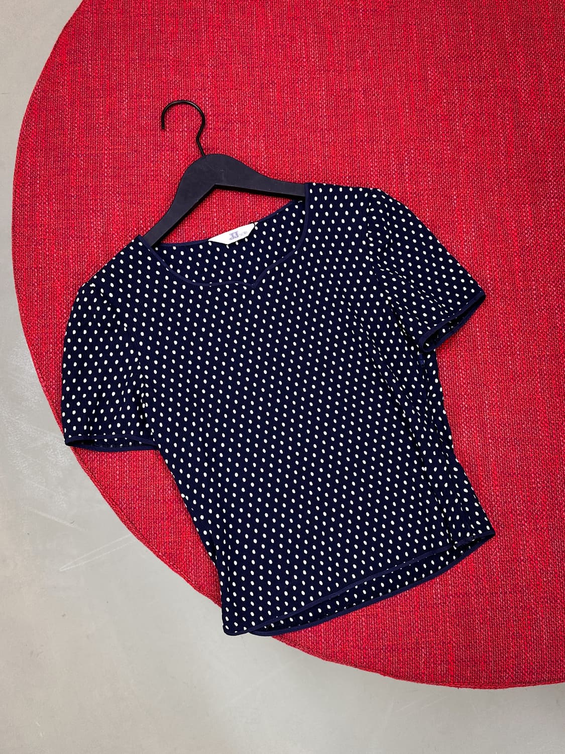 navy dot pleats top 상품이미지2