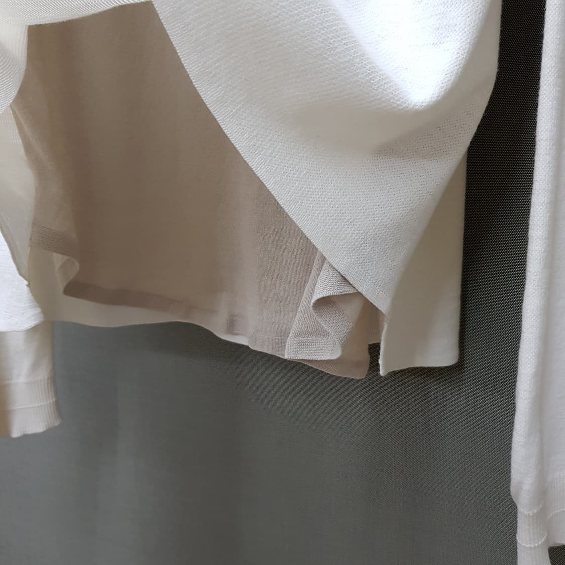 한섬 시스템 2024  레이어드 카라 니트 F사이즈 상품이미지5