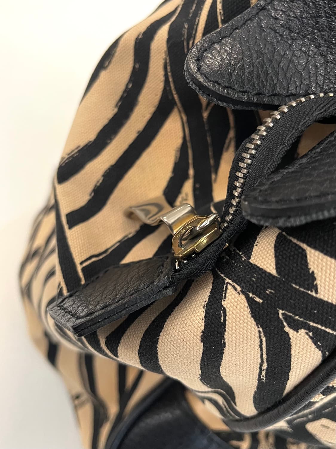 비비안웨스트우드 오알비 애니멀 프린팅 캔버스 레더백 상품이미지6