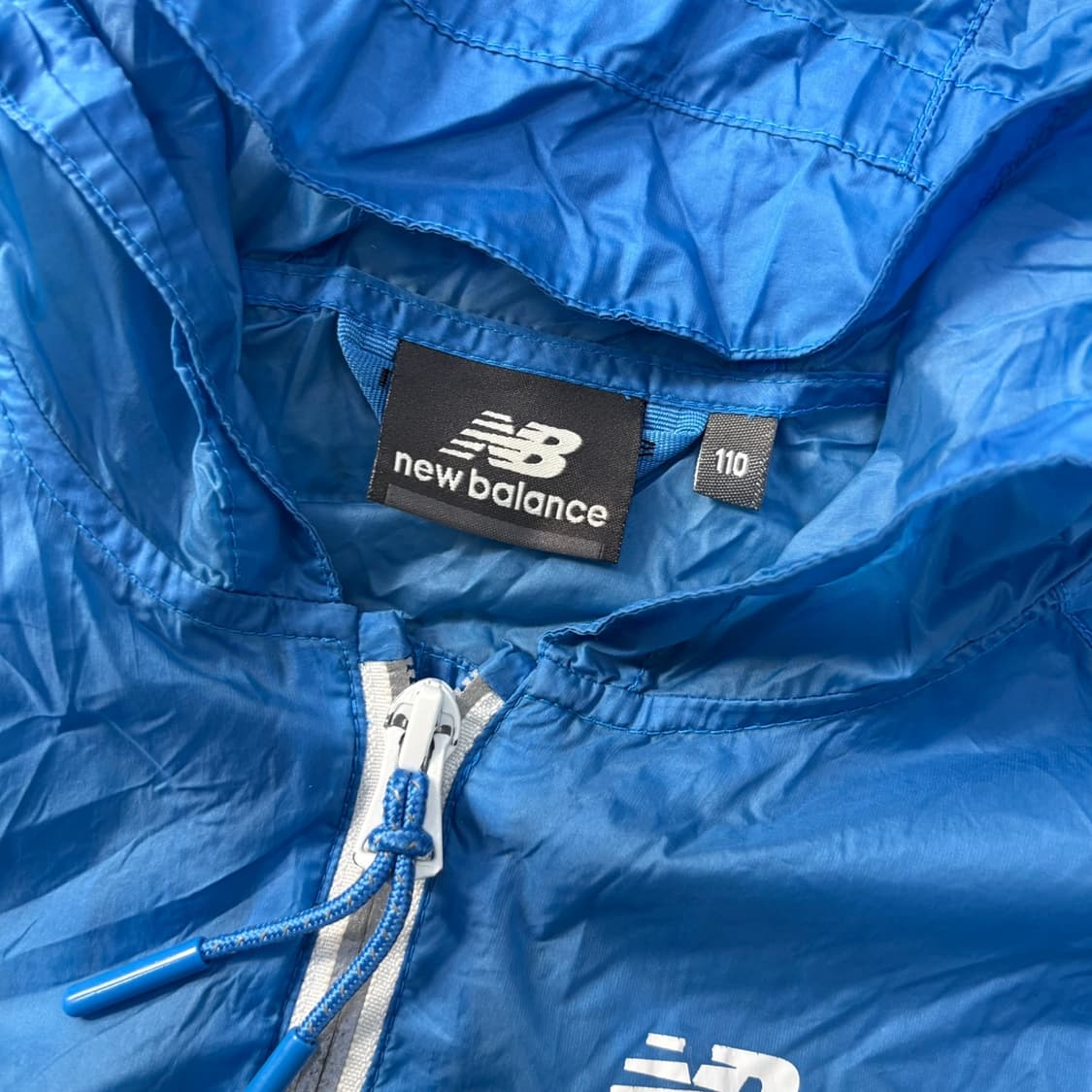 110 뉴발란스 키즈 후드 바람막이 자켓 0421J 상품이미지2