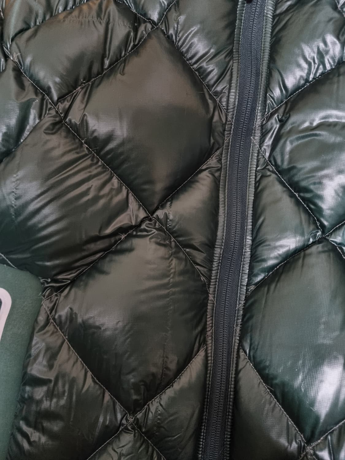 앤드원더 다이아몬드 스티치 다운 후디 그린 상품이미지4