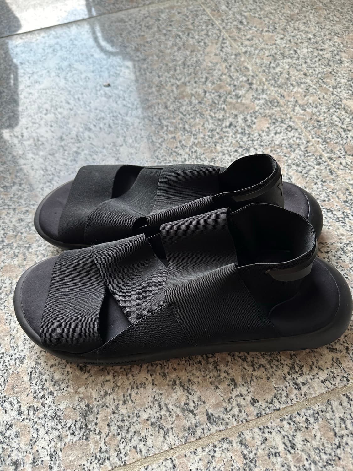 Y-3 콰사 샌들 트리플블랙 상품이미지2