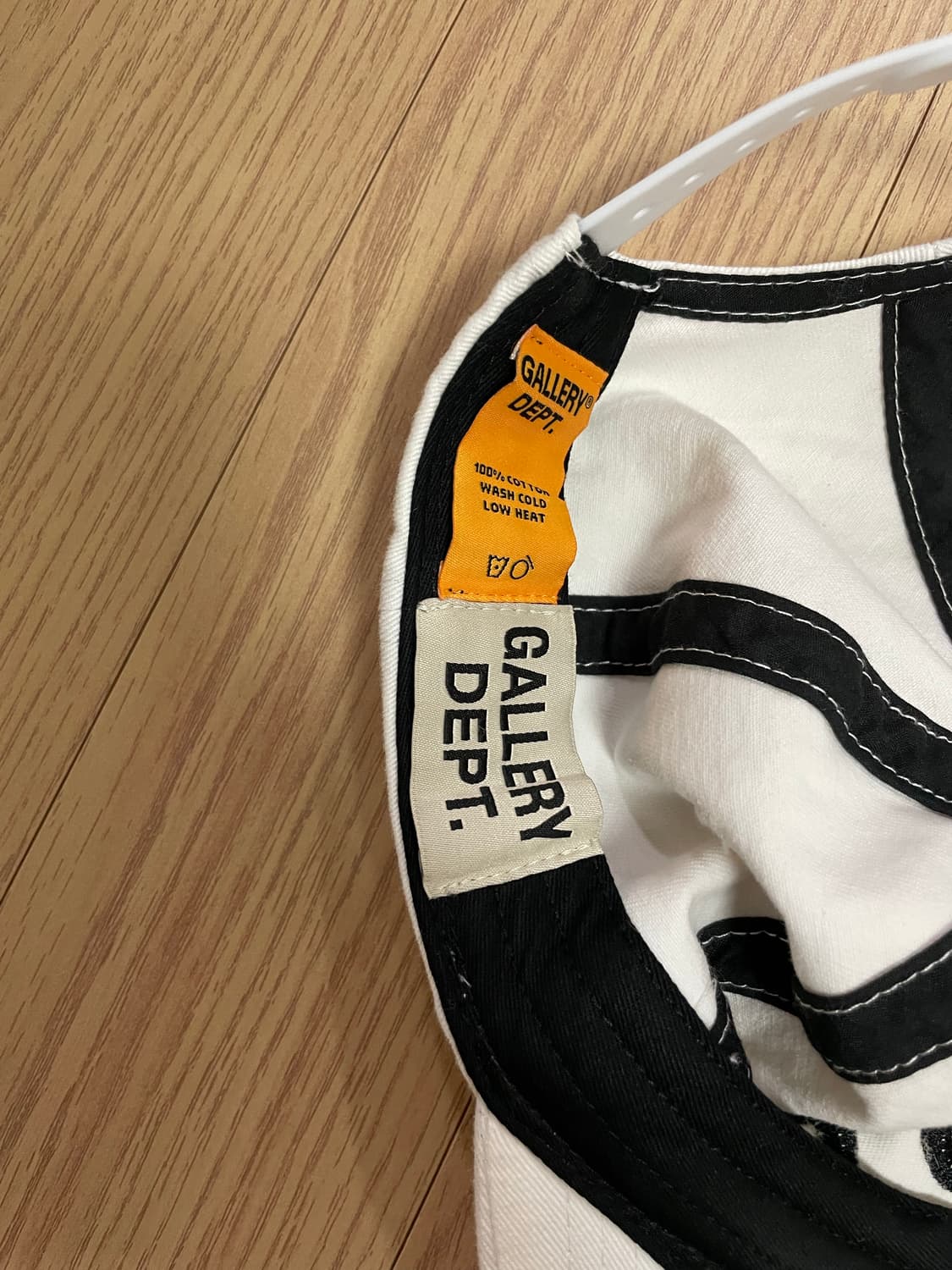 갤러리 디파트먼트 모자 화이트 상품이미지2