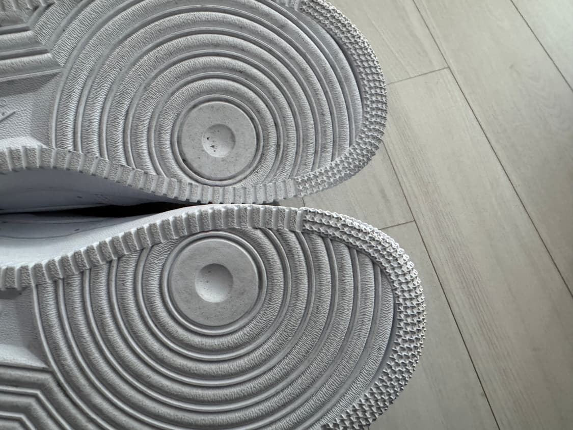 나이키 에어포스 1 로우 SP 슈프림 흰색 250mm 판매합니다 상품이미지6