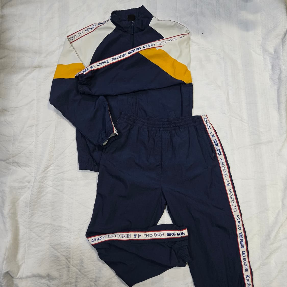 뉴애라 스펠아웃 테잎로고 트랙탑 세트 상품이미지2