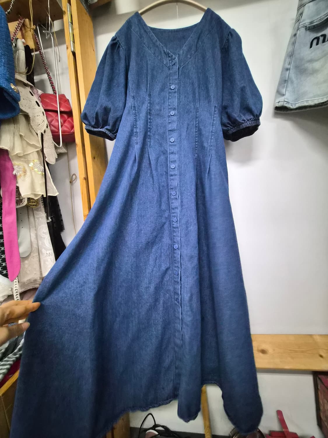 브이넥 벌룬 퍼프 데님 원피스. 스티치 포인트 베스트 상품이미지2