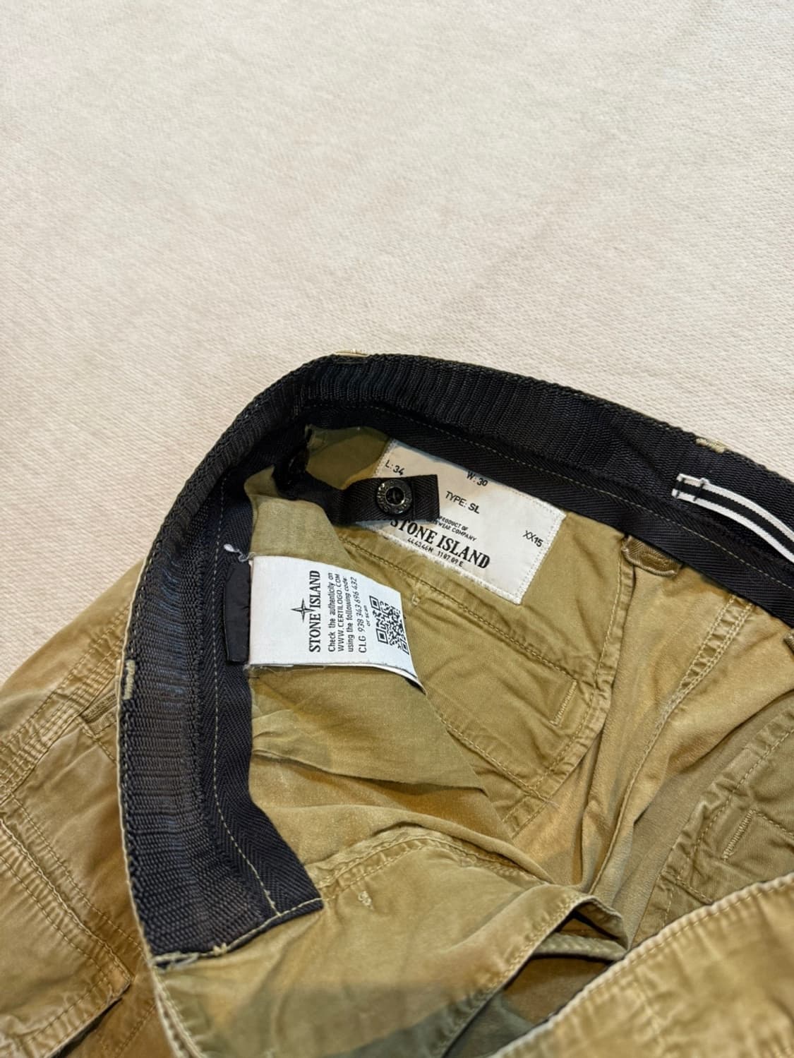 스톤아일랜드 베이지 카고 반바지 상품이미지2