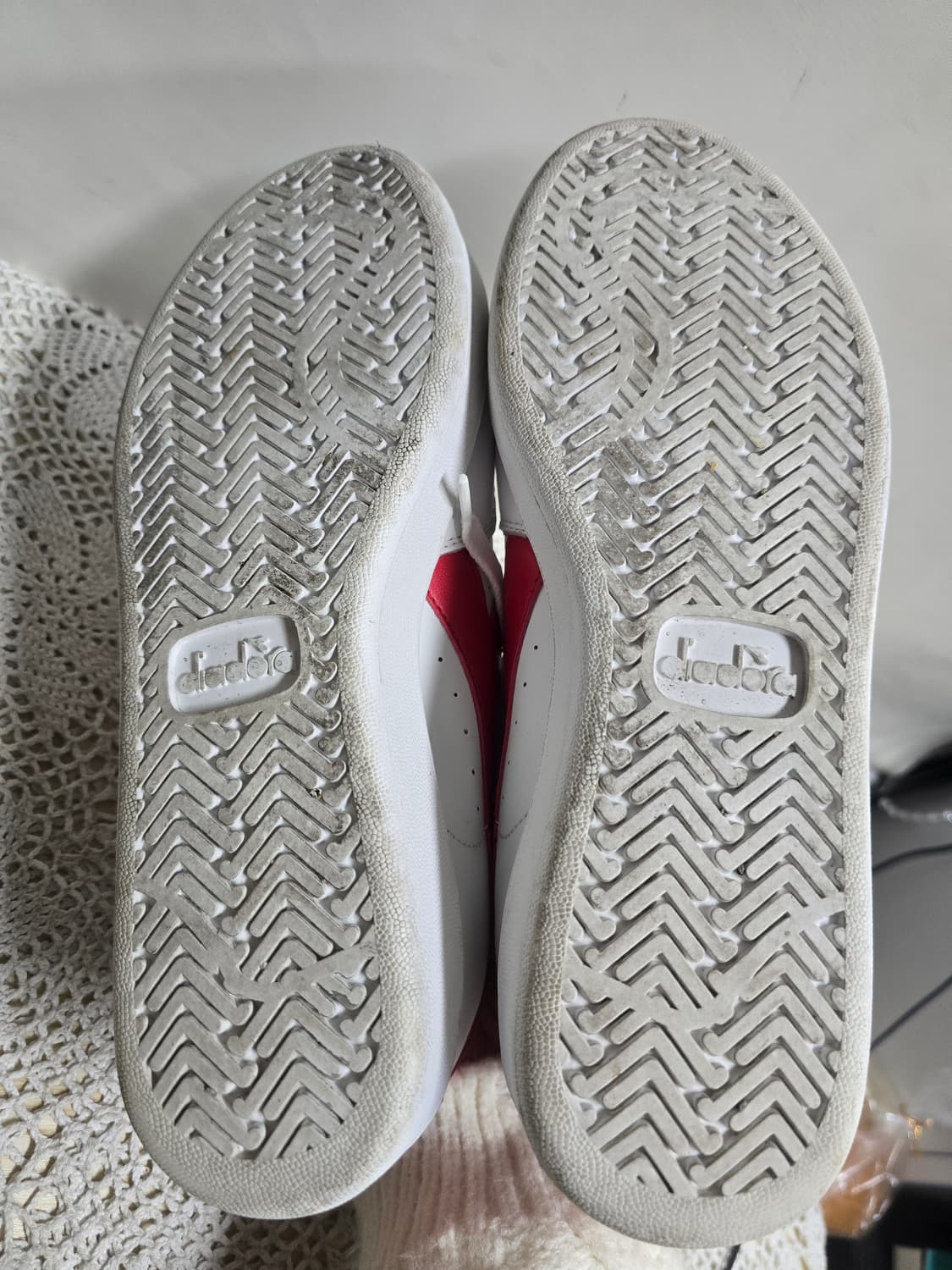 디아도라 앨리트 흰/빨강 스니커즈 260 상품이미지6