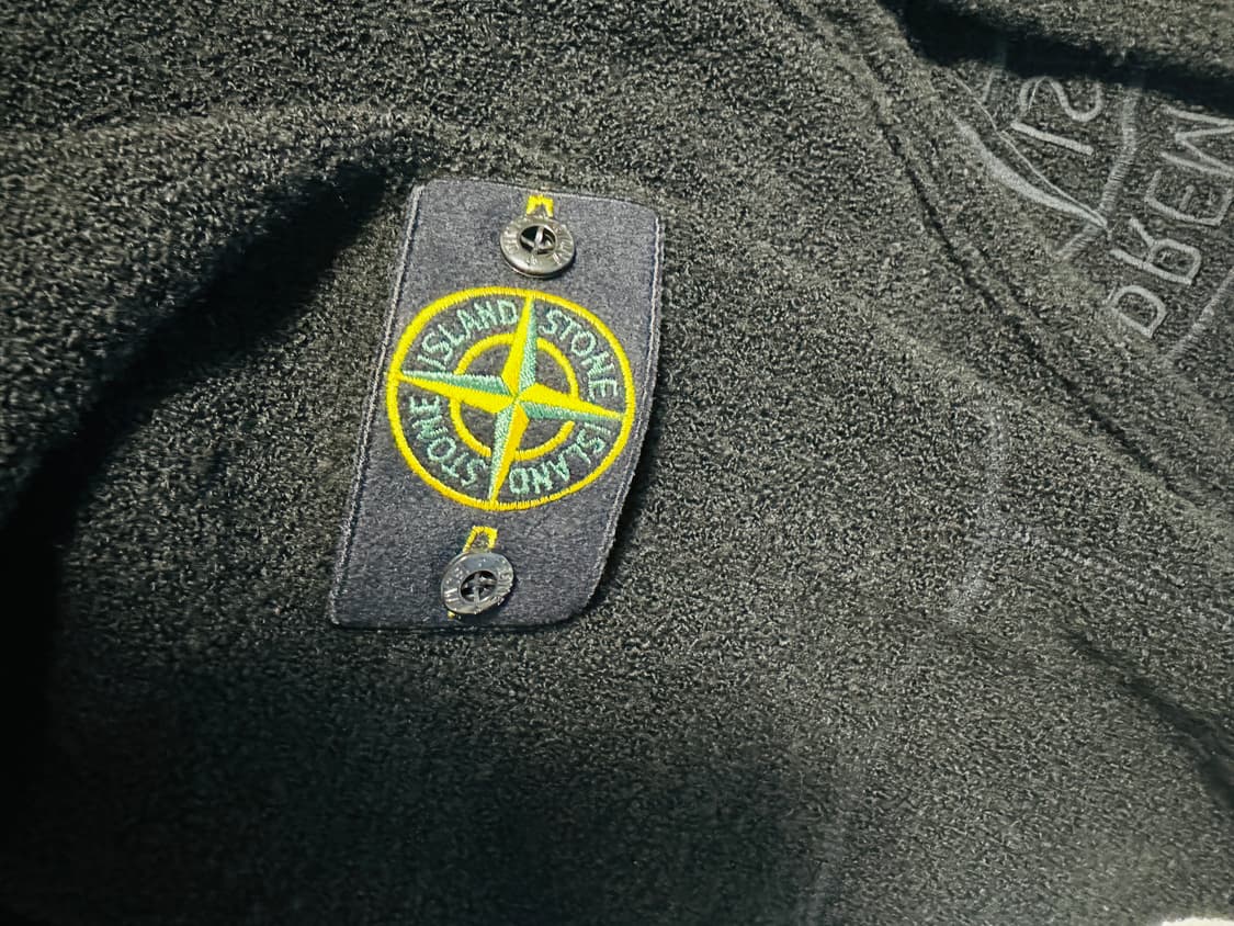 슈프림 스톤아일랜드 부클 가디건 블랙 상품이미지4