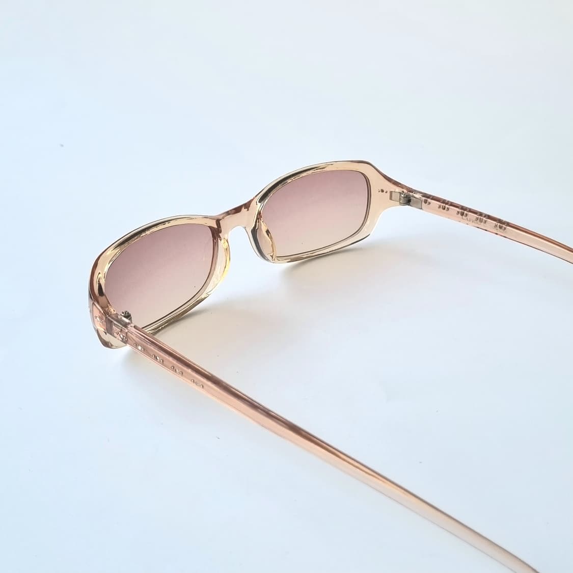 데드스탁  베이지 스퀘어 뿔테 선글라스 상품이미지6