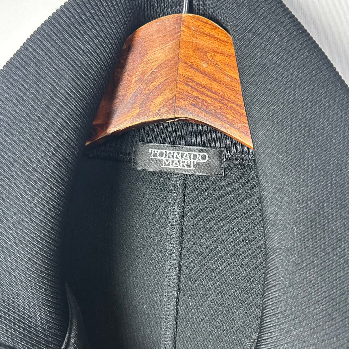 [Tornado Mart] 토네이도마트 뱀피 패턴 집업 져지 상품이미지5