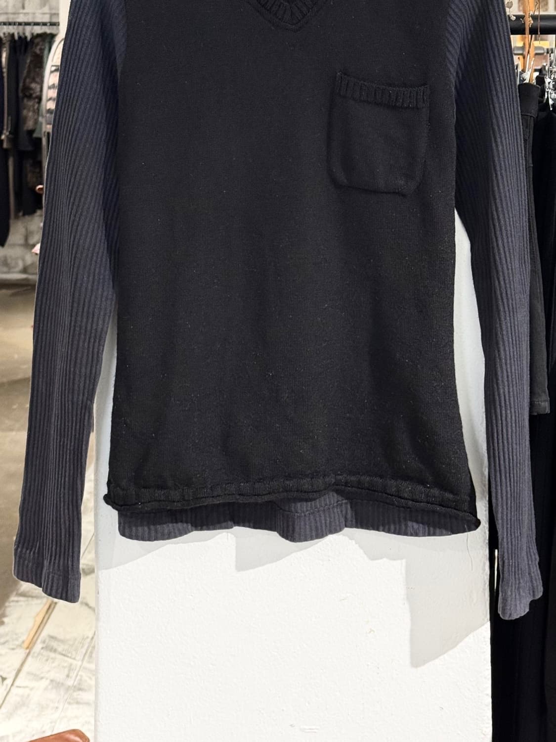 드리스 반 노튼 블랙 립니트 믹스 포켓 스웨터 상품이미지5
