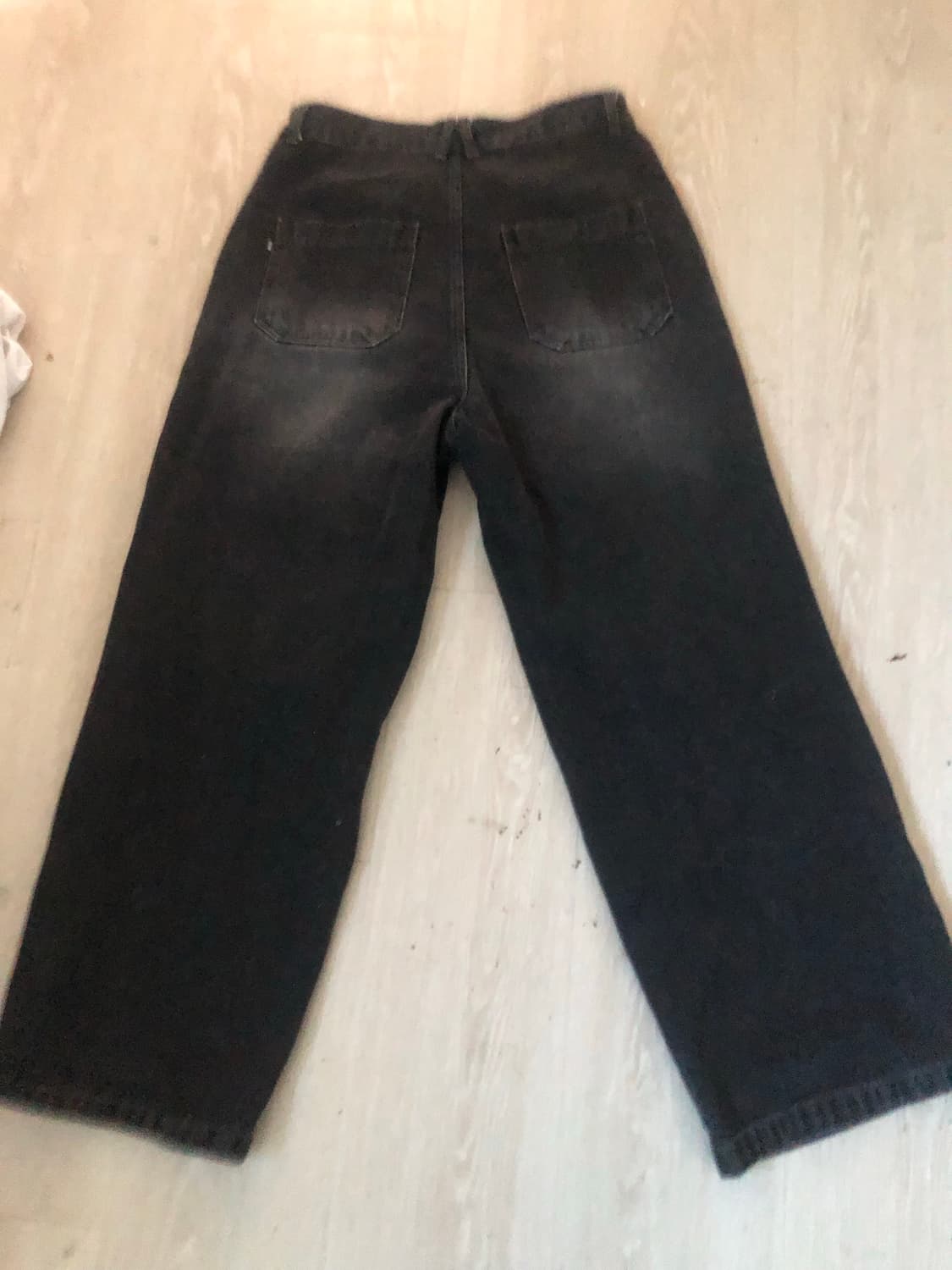 꼼파뇨 원턱 파라슈트 흑청바지 32 size 상품이미지3