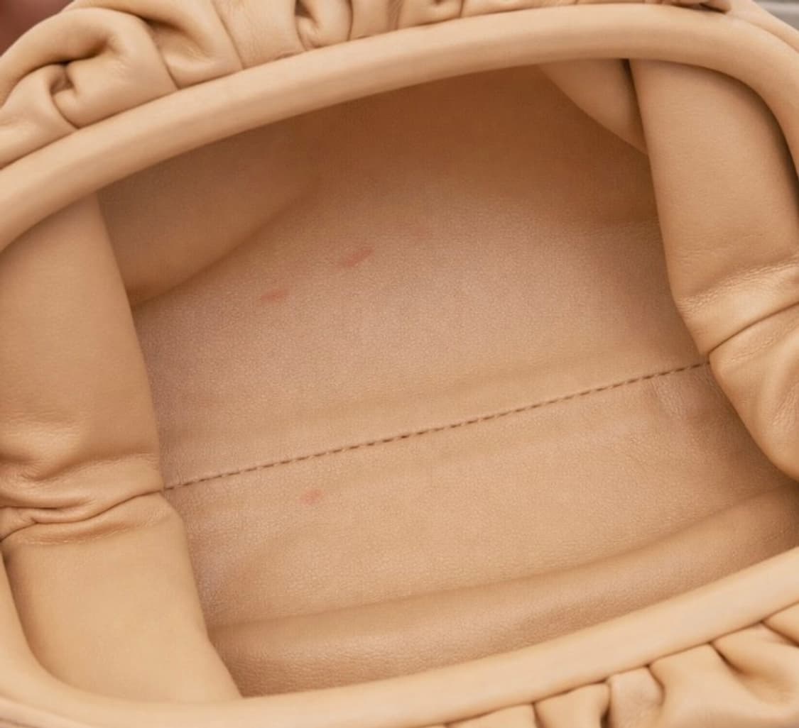 [A급] 보테가베네타 만두 파우치 크로스백 미니 판매합니다!!! 상품이미지3