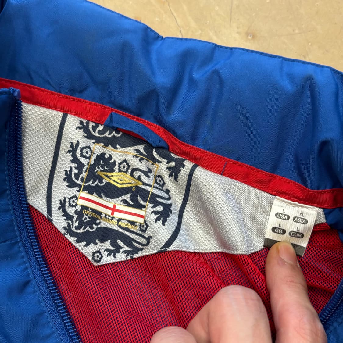 XL 엄브로 잉글랜드 국대 내장후드 블루 바람막이  상품이미지4