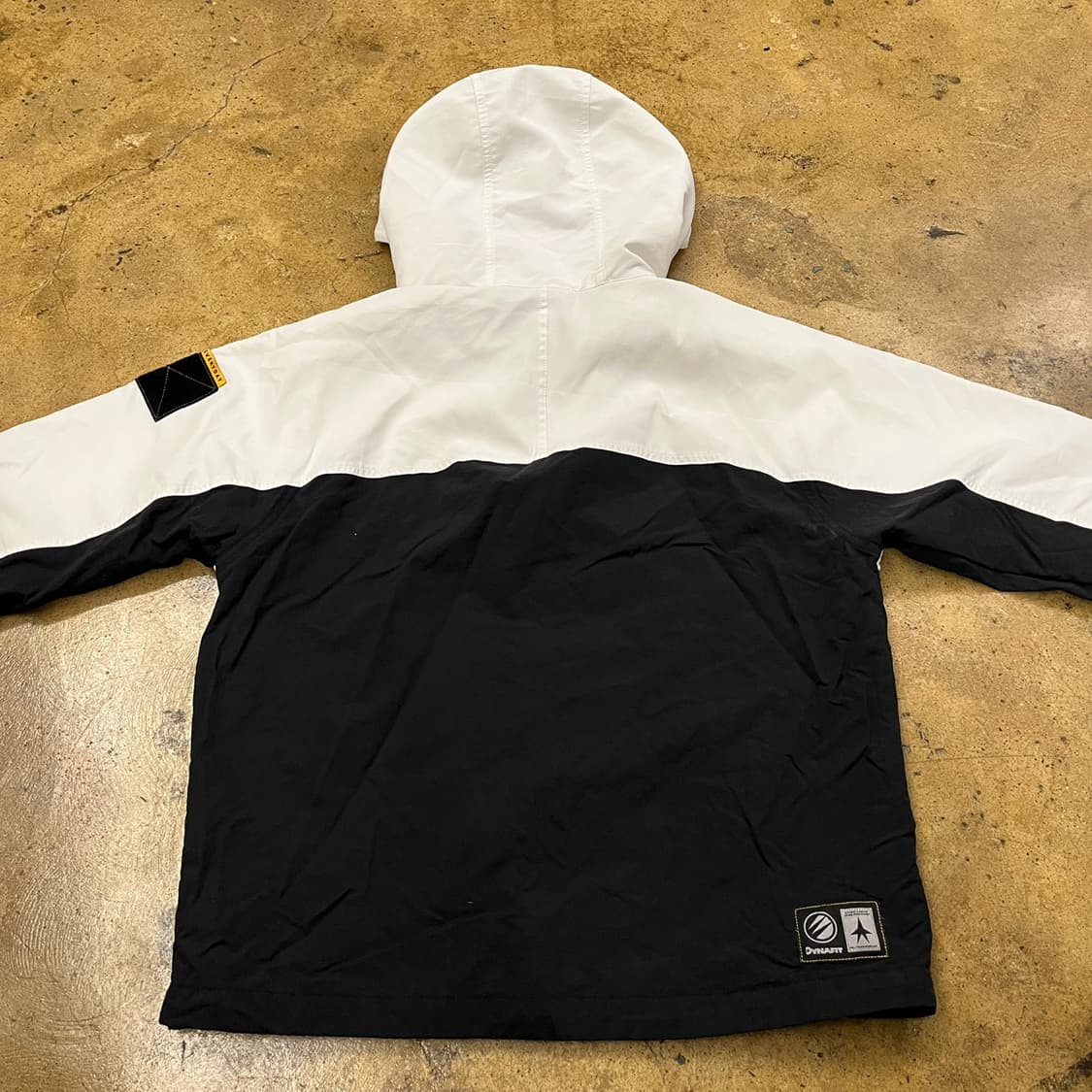 [정품/S,90] 다이나핏 그루브 바람막이 아노락 b16 상품이미지4