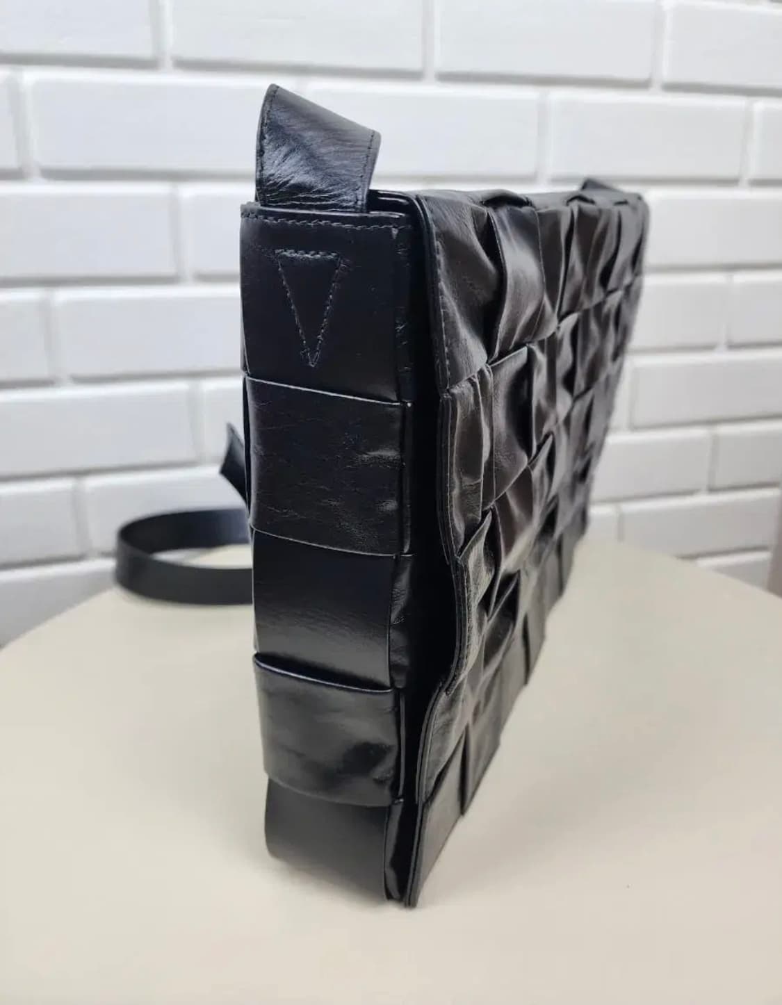 보테가베네타 맥시 카세트백 블랙 상품이미지4