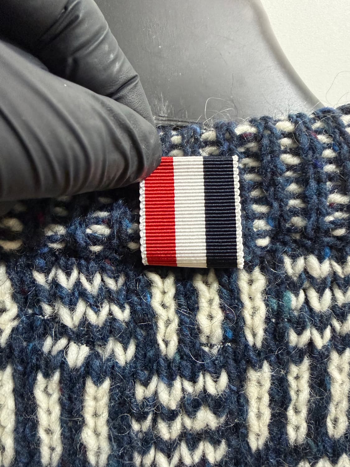 [1]톰브라운 정품 사선 애니멀 스웨터 상품이미지3