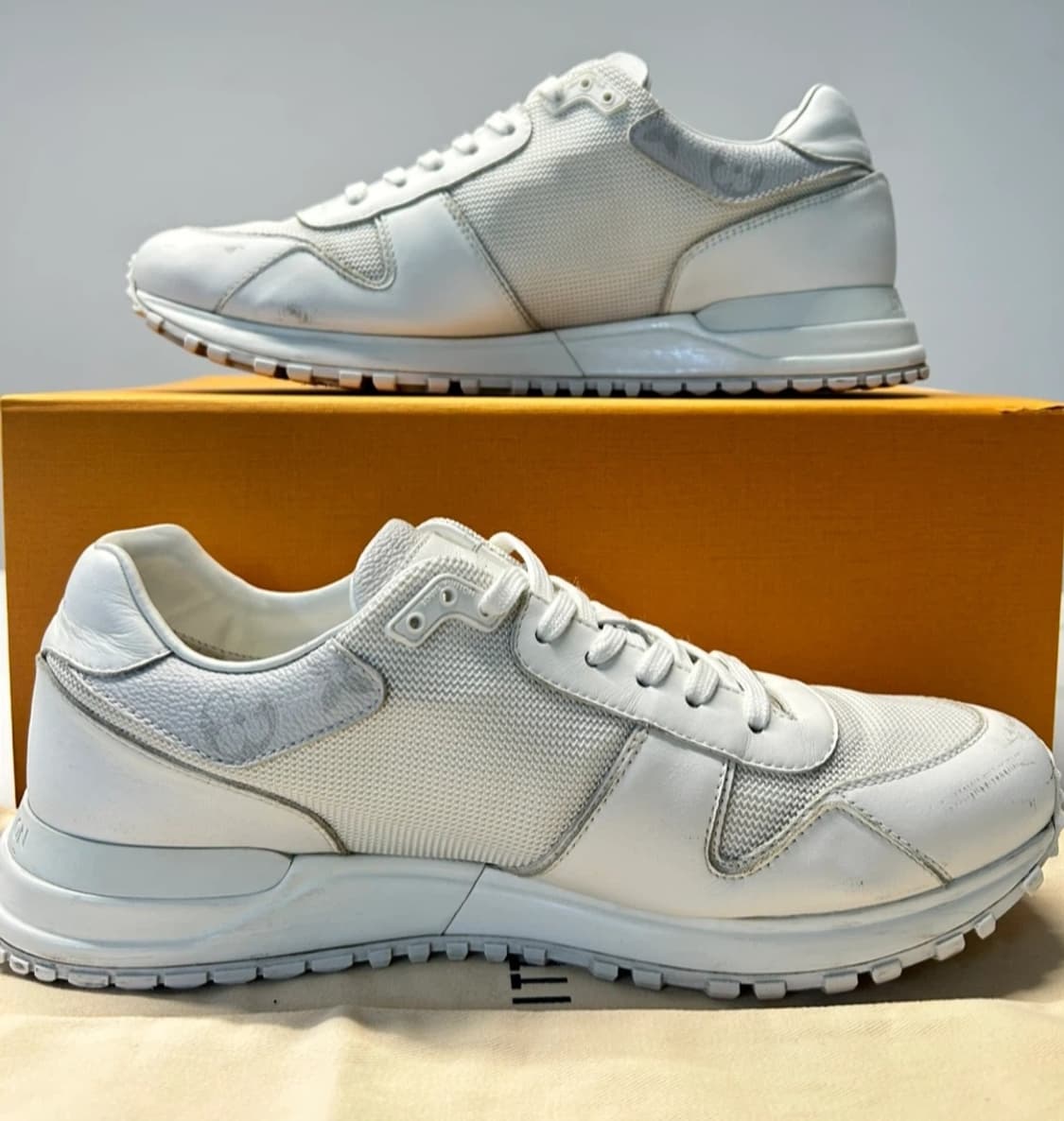 백화점정품) 루이비통 런어웨이 모노그램 남성 스니커즈팝니다. 상품이미지5