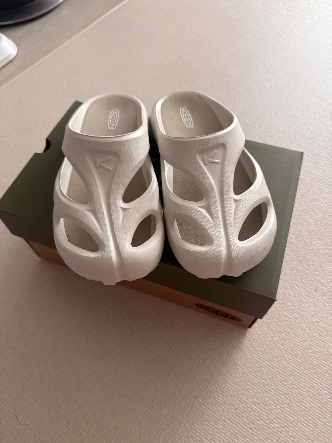 킨샨티 화이트 250 새상품 풀박스 상품이미지1