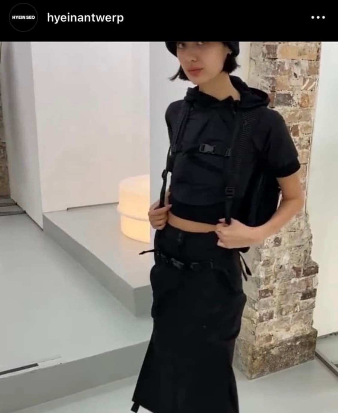 hyeinseo 크롭 후디 반팔 혜인서 0사이즈 상품이미지8